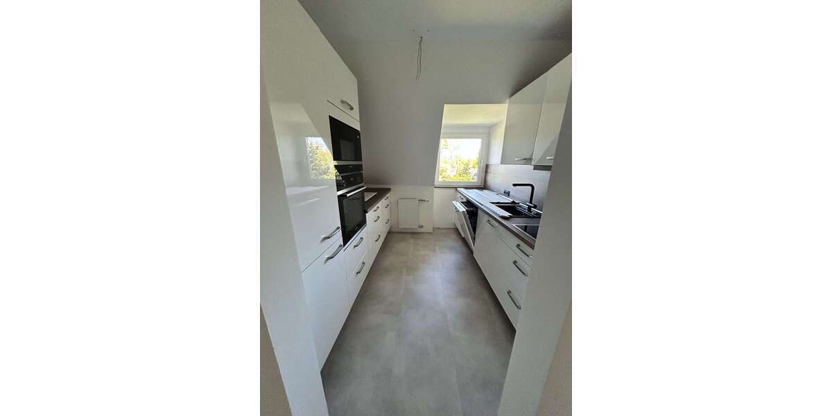 Etagenwohnung Bochum - 3 Zimmer, 105 m&sup2;, 1.200&euro; | Angebot:26881390